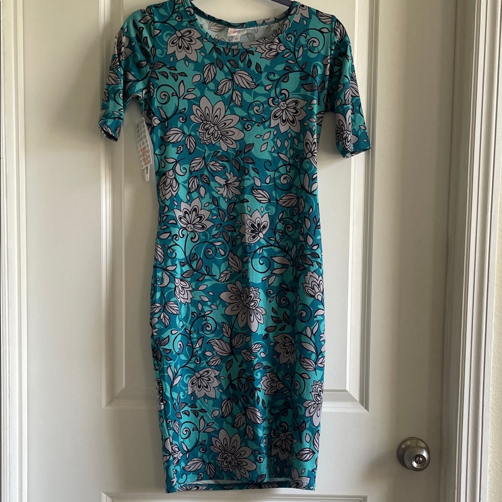 2for$20 Lularoe Julia Teal and Black Floral Body contouring Dress, knee length